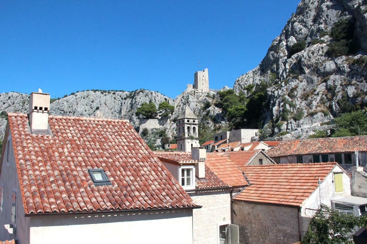 Apartment Mimica-Croatia , Omis , Center エクステリア 写真