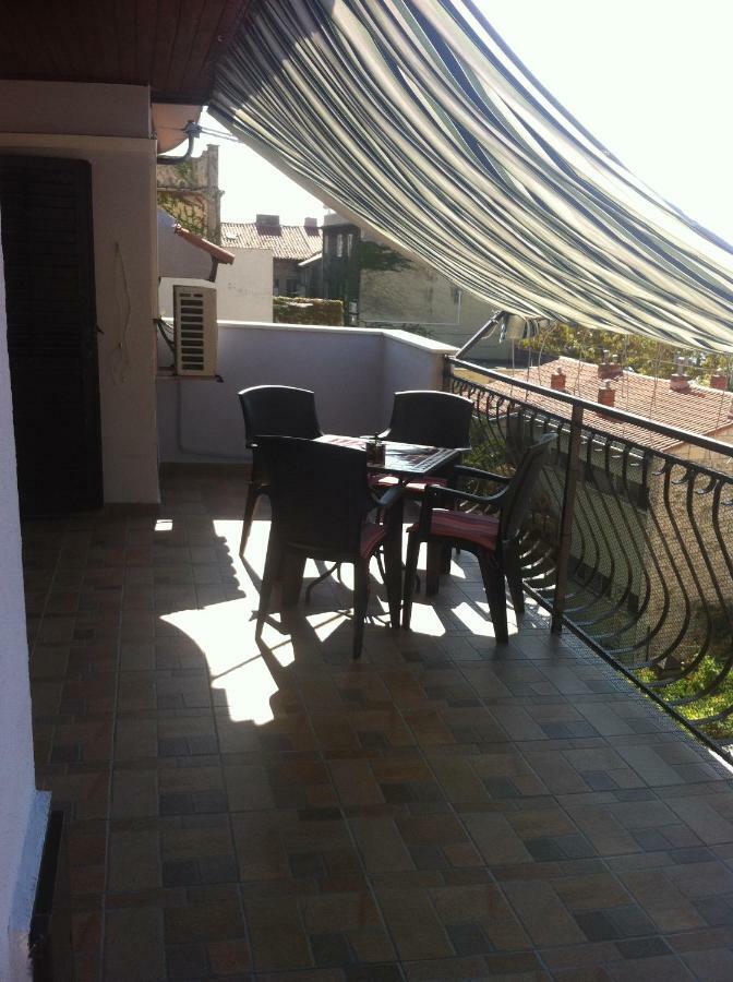 Apartment Mimica-Croatia , Omis , Center エクステリア 写真