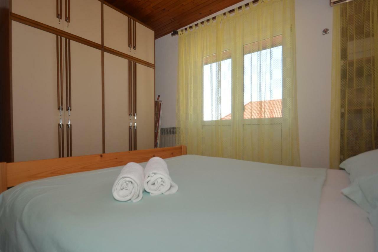 Apartment Mimica-Croatia , Omis , Center エクステリア 写真